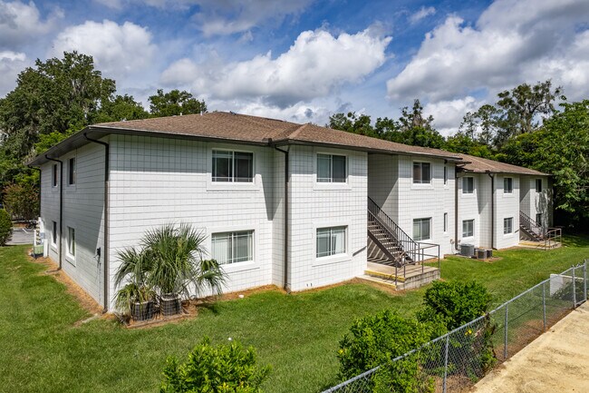 Ashley Court in Ocala, FL - Building Photo - Building Photo