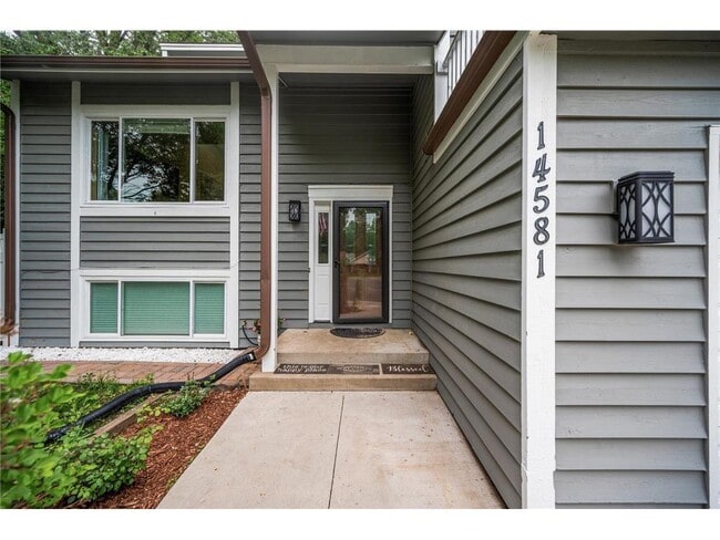 14581 Natchez Cir in Savage, MN - Building Photo - Building Photo