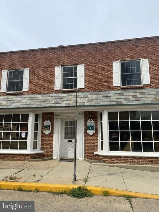 611 Haddon Ave in Collingswood, NJ - Building Photo