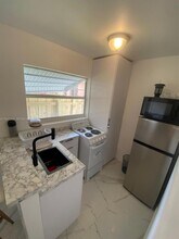 2631 Fillmore St in Hollywood, FL - Building Photo - Building Photo