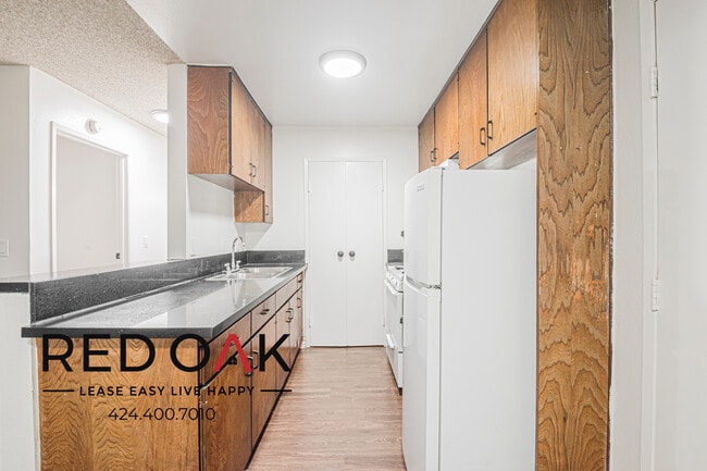 5107 Passons Blvd, Unit 110 in Pico Rivera, CA - Foto de edificio - Building Photo