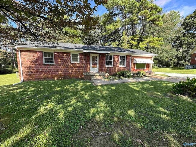 property at 3309 Kavanaugh Cir NW