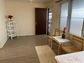 2810 Winam Ave in Honolulu, HI - Building Photo