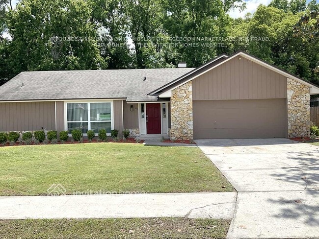 property at 800 Sweetwater Bay Ct