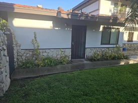 9572 Maureen Dr, Unit 1 in Garden Grove, CA - Building Photo