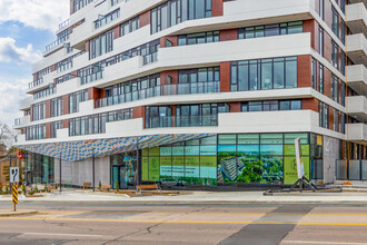 Kingsway Crescent in Toronto, ON - Building Photo - Building Photo