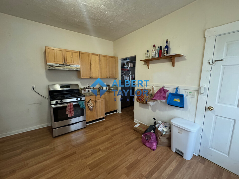 528 Cambridge St, Unit 1 in Boston, MA - Building Photo