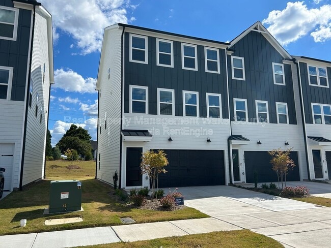 property at 2795 Cassius Dr