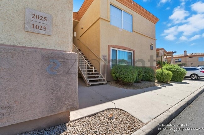 2134 E Broadway Rd in Tempe, AZ - Building Photo - Building Photo