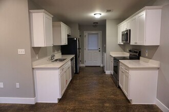 410 W Matthews Ave in Jonesboro, AR - Building Photo - Building Photo