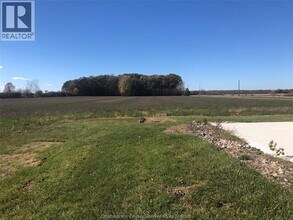 1233 Kerr Line in Wallaceburg, ON - Building Photo - Building Photo