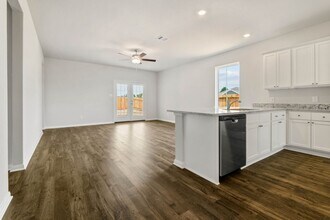 316 Tejas Trl in Waller, TX - Building Photo - Building Photo