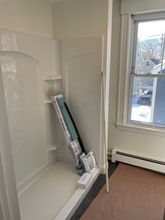 10.5 Bentley St, Unit #3 in Salem, MA - Foto de edificio - Building Photo