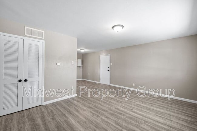 1421 Vero Dr in Wentzville, MO - Building Photo - Building Photo