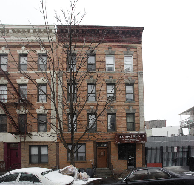 157 Huron St in Brooklyn, NY - Building Photo - Building Photo