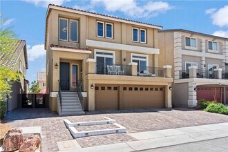 9742 Toad Hollow St in Las Vegas, NV - Building Photo - Building Photo