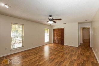 404 E First St in Springfield, GA - Building Photo - Building Photo