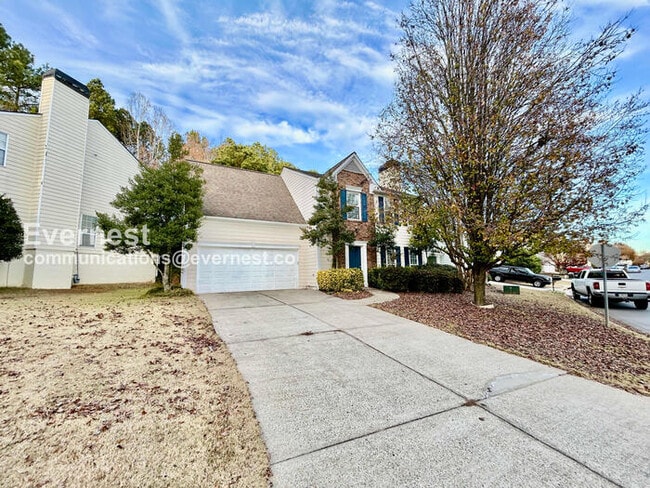 2250 Winthrope Way Dr in Alpharetta, GA - Foto de edificio - Building Photo