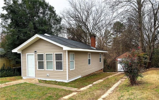 property at 325 N Kendall St