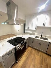 10223 Dixon Ave S in Inglewood, CA - Building Photo - Building Photo