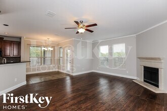 5701 Fountain Flat Dr in Fort Worth, TX - Building Photo - Building Photo