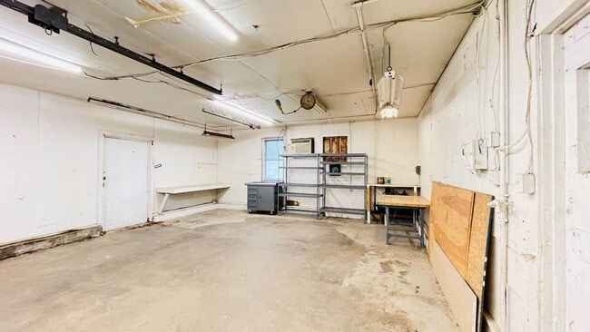 1210 Farmington Ave in Berlin, CT - Building Photo - Building Photo