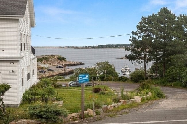 46 Granite St in Rockport, MA - Building Photo - Building Photo