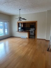 1003 Sheridan St in Saint Paul, NE - Building Photo - Building Photo