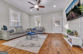 1013 Peeples St SW in Atlanta, GA - Foto de edificio - Building Photo