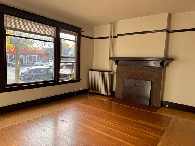 property at 1319 S 6th Ave