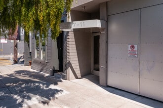 2407-2411 Harrison St in San Francisco, CA - Building Photo - Building Photo