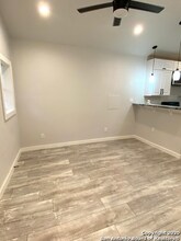 603 Devine St in San Antonio, TX - Building Photo - Building Photo