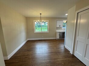 10030 Shadybrook Ln in Grand Blanc, MI - Foto de edificio - Building Photo