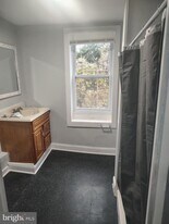 1114 N Bond St in Baltimore, MD - Building Photo