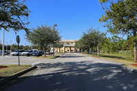 Villa Seton in Port St. Lucie, FL - Building Photo - Building Photo