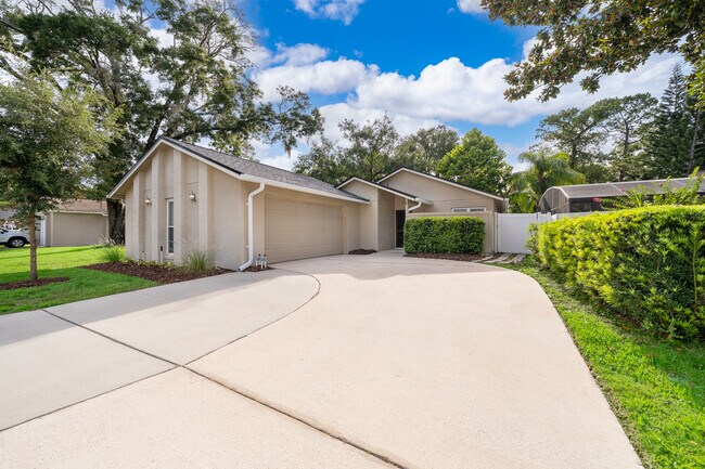708 Wilson Rd in Winter Springs, FL - Building Photo - Building Photo