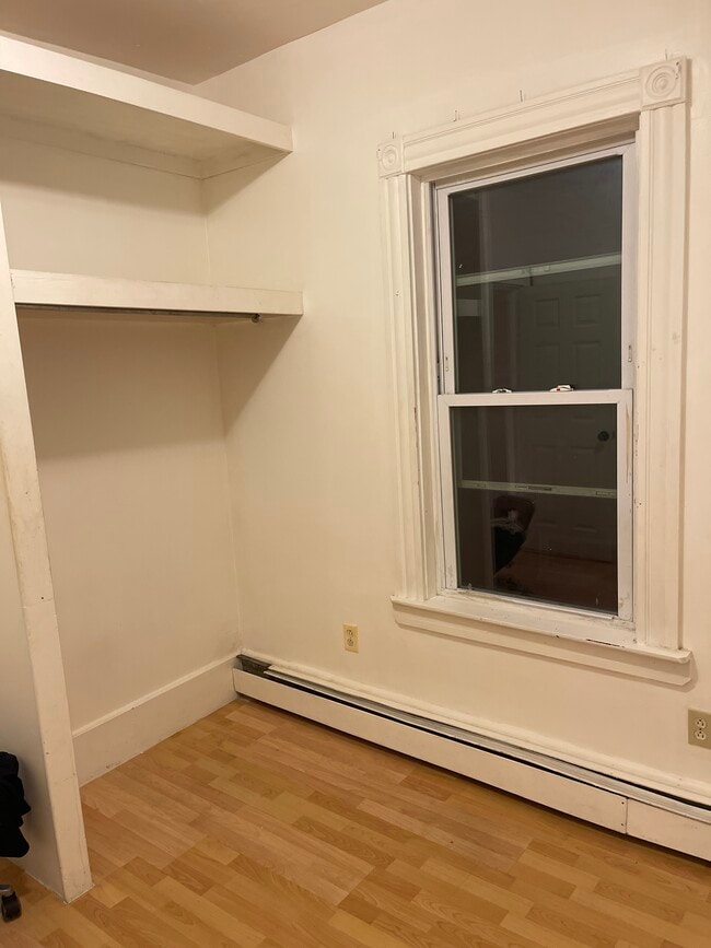 76 Malden St, Unit First floor apartment 1 in Everett, MA - Building Photo - Building Photo