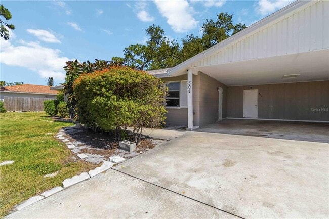 308 Lantana Ave in Sarasota, FL - Building Photo - Building Photo