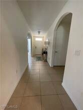 733 Hadley St W in Naples, FL - Foto de edificio - Building Photo