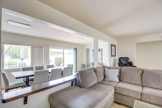 5026 N Crestridge Dr in Tucson, AZ - Building Photo - Building Photo