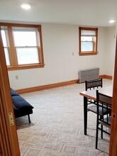 244 Haller Blvd, Unit Apt 1 in Ithaca, NY - Foto de edificio - Building Photo