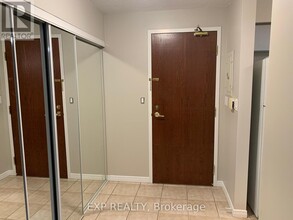 3-203 Ellesmere St in Richmond Hill, ON - Building Photo - Building Photo