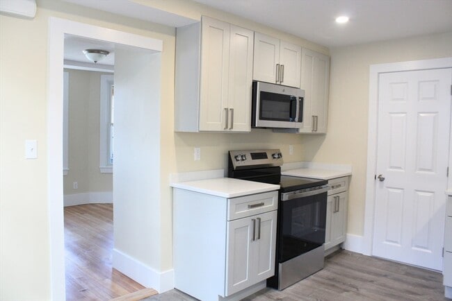 78 Endicott St in Peabody, MA - Building Photo - Building Photo