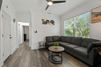 806 E Chelsea St in Tampa, FL - Building Photo - Building Photo