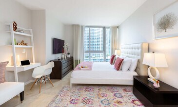 485 Brickell Ave in Miami, FL - Building Photo - Building Photo