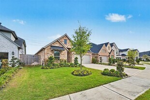 31527 Splitting Willow Ln in Fulshear, TX - Building Photo