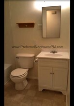 327 Wickham Ct in Eugene, OR - Building Photo - Building Photo