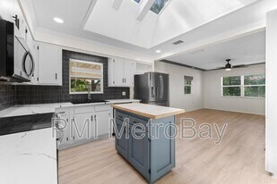 4939 Woodland Dr in St. Petersburg, FL - Building Photo