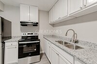 1450 Wyman St NE photo'