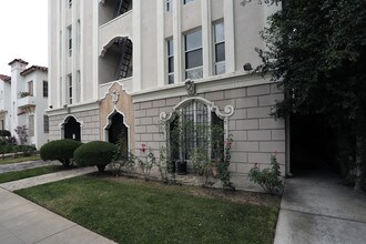 152 S Sycamore Ave in Los Angeles, CA - Building Photo - Building Photo